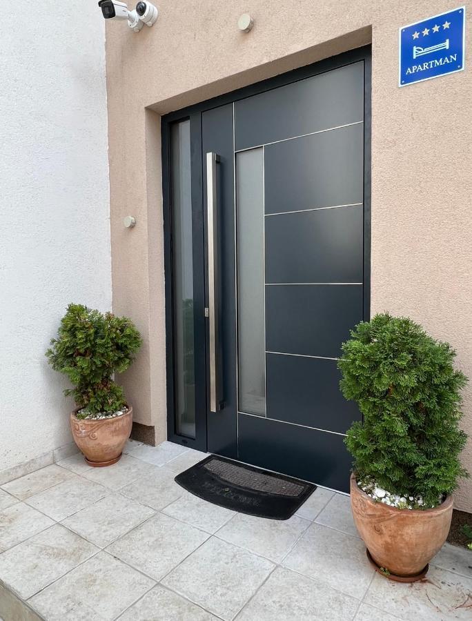 Fk Apartments Pakoštane 外观 照片