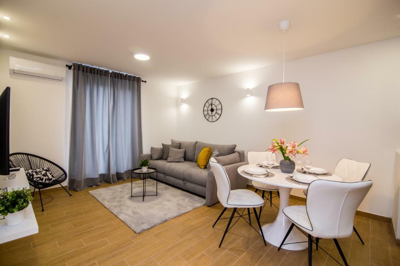 Fk Apartments Pakoštane 外观 照片