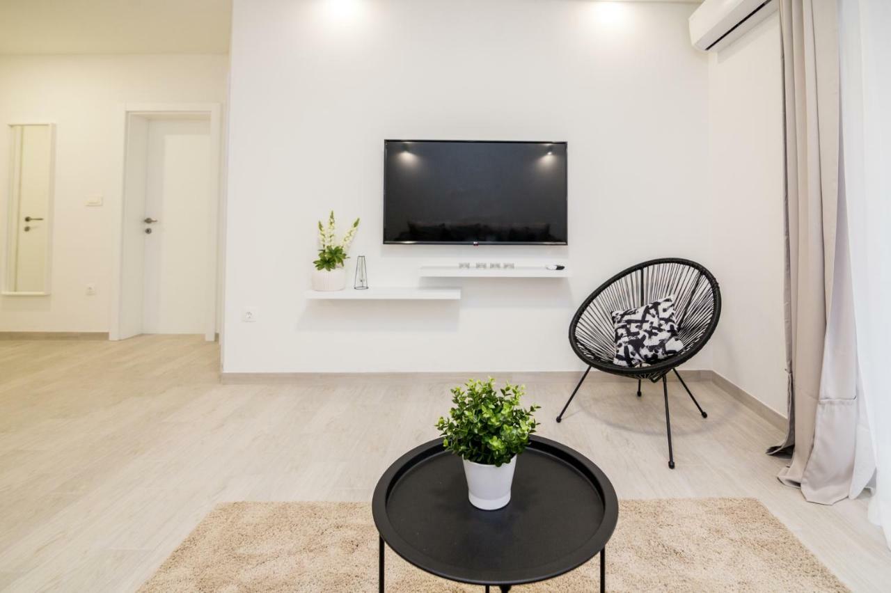 Fk Apartments Pakoštane 外观 照片