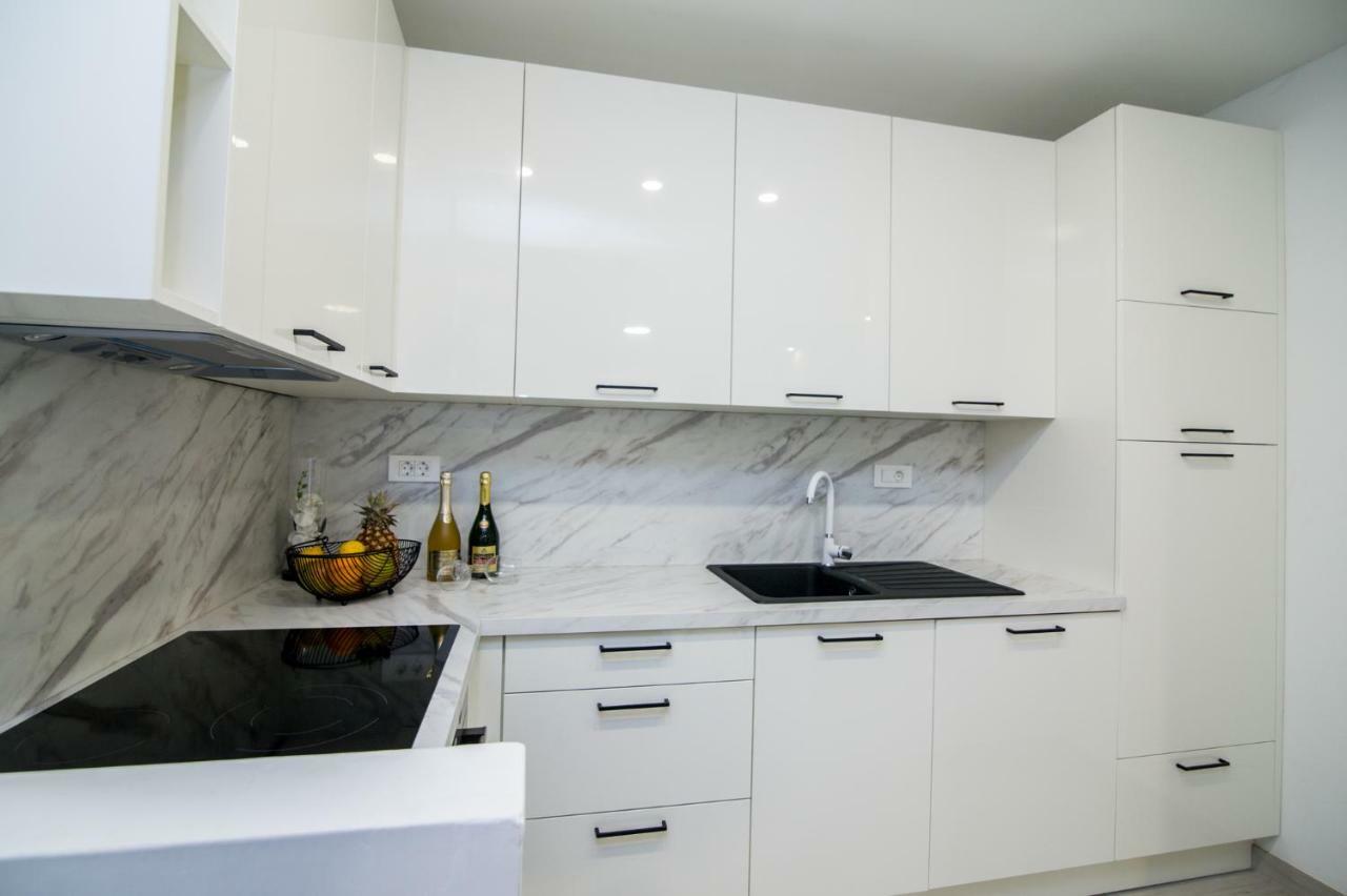 Fk Apartments Pakoštane 外观 照片