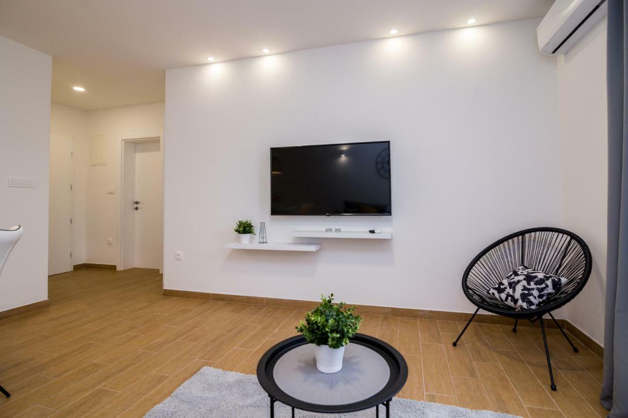 Fk Apartments Pakoštane 外观 照片