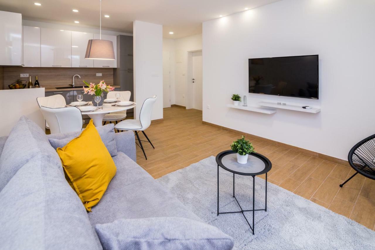 Fk Apartments Pakoštane 外观 照片