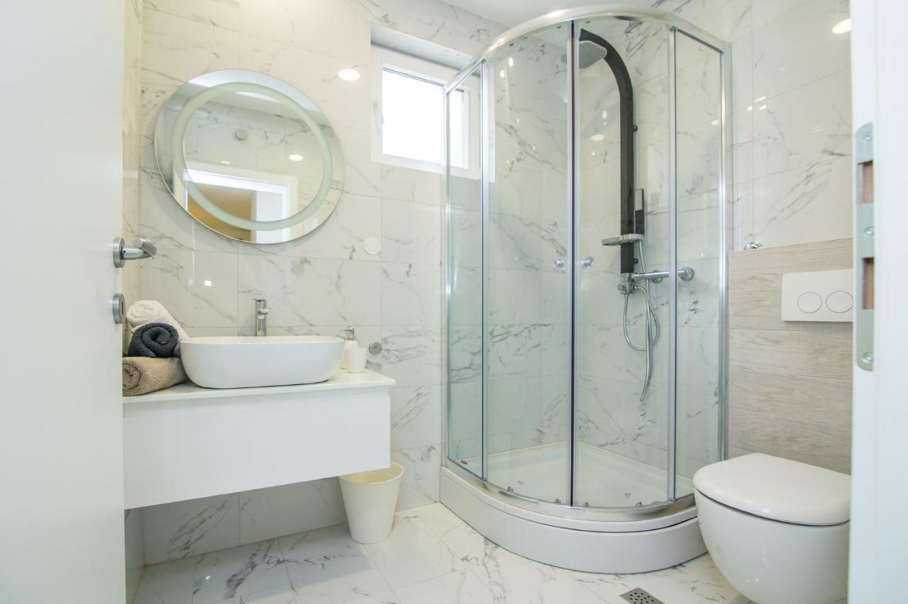 Fk Apartments Pakoštane 外观 照片